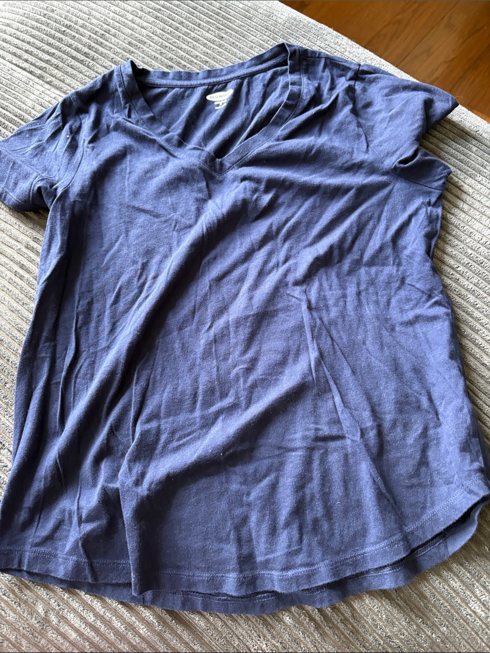 Old Navy Navy V-Neck Short Sleeve Tee